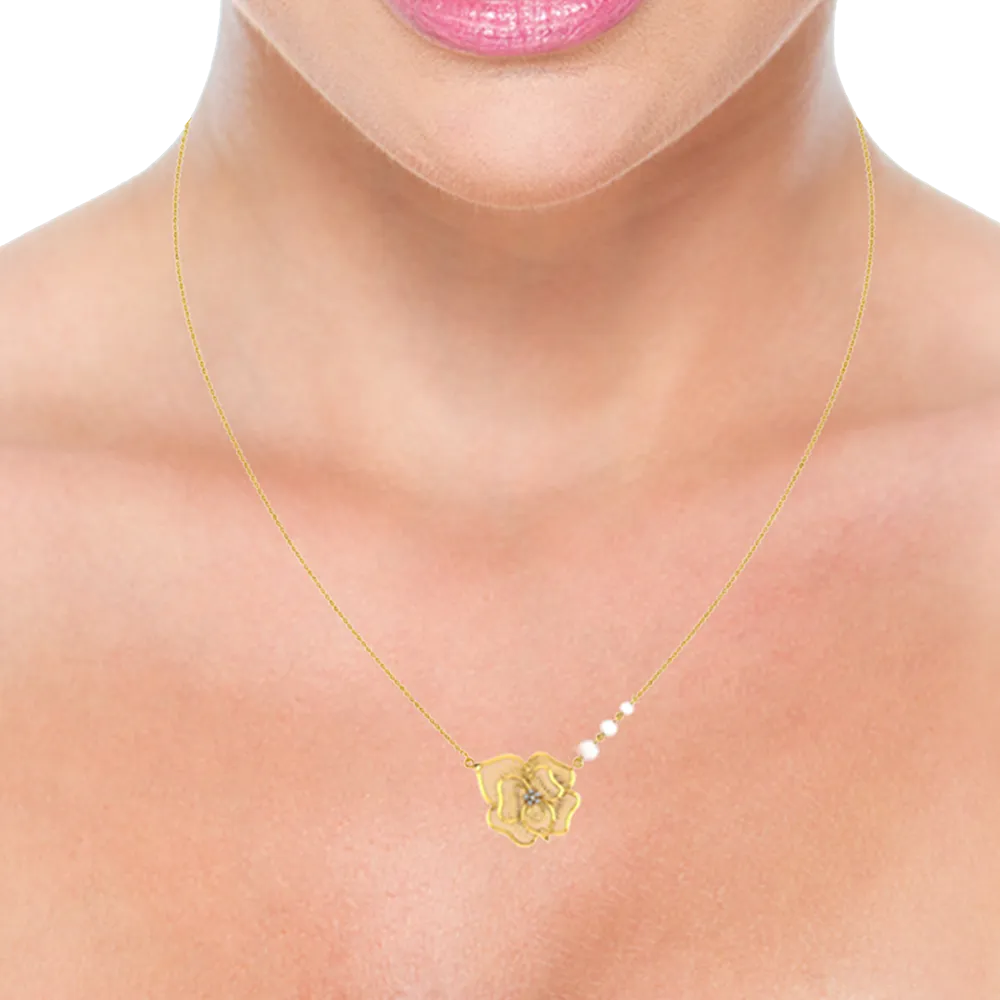 18k Gold Flower Shaped Diamond Necklace 3 Pearls