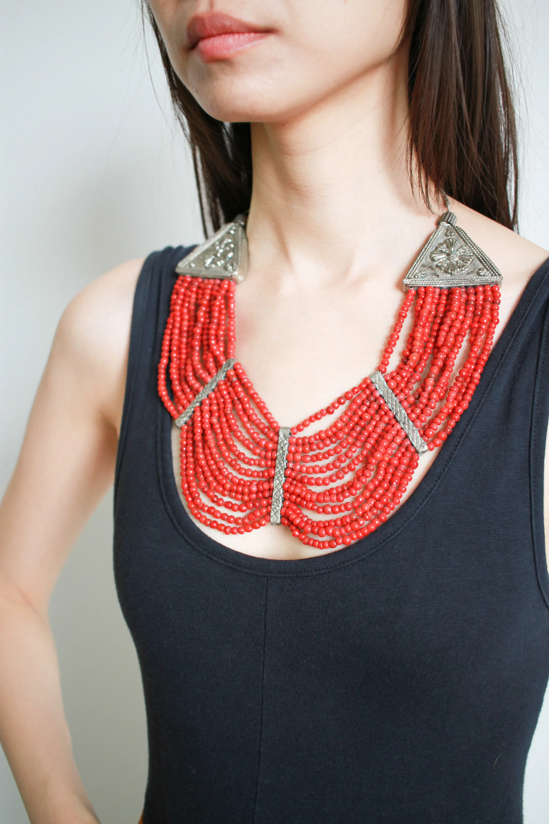 1970s Coral Beaded Bib Necklace