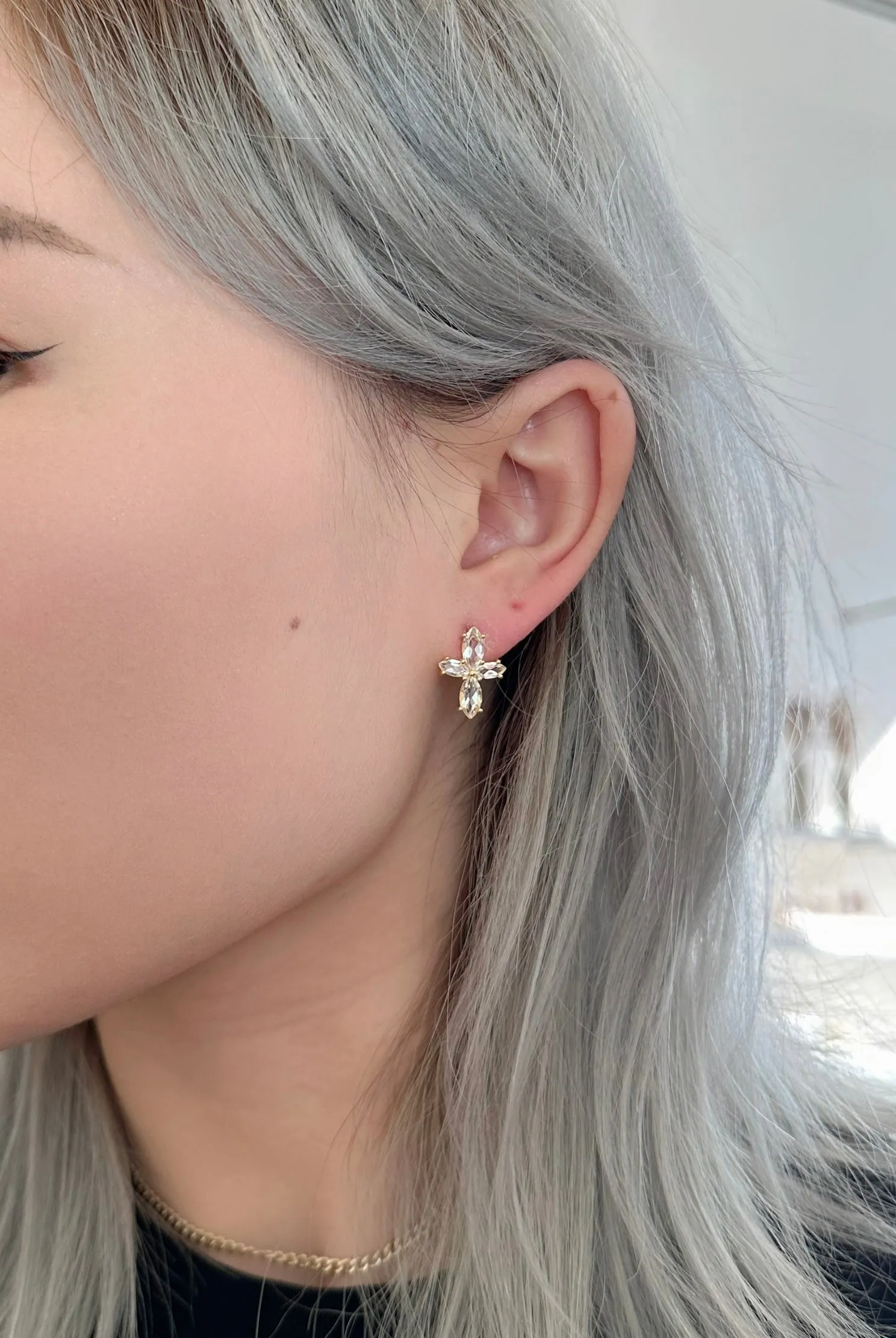 Amare Wear Marquise Flower White Topaz Earring Studs