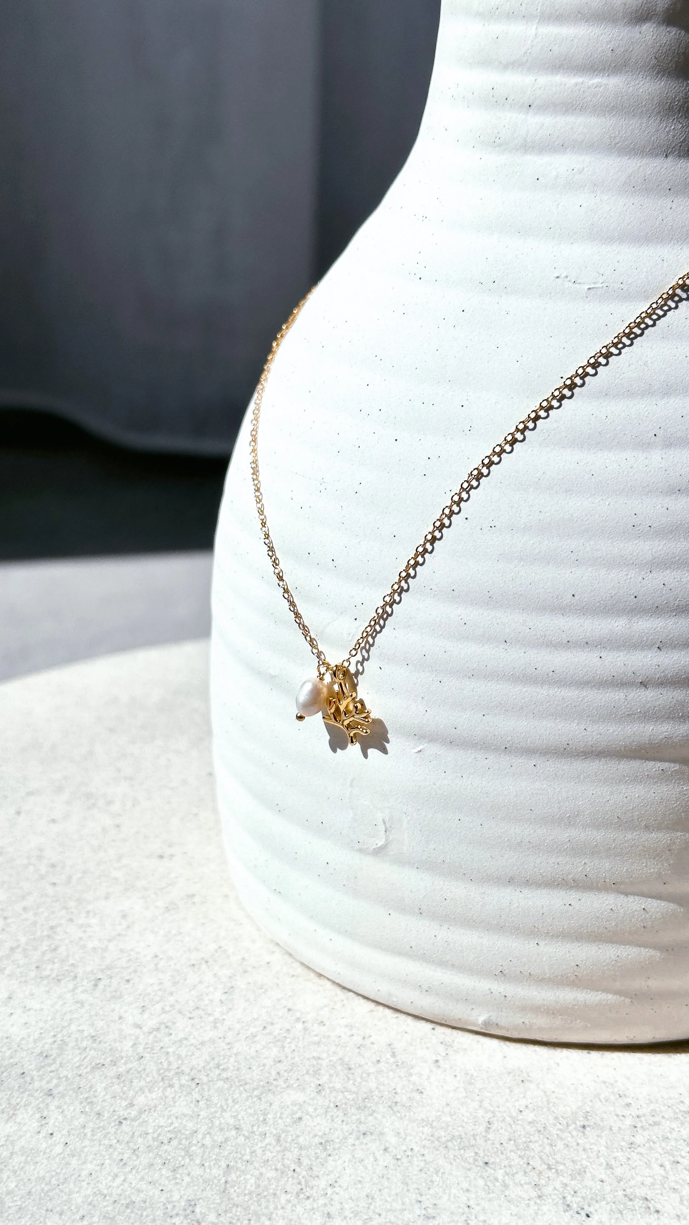Coral Cove Necklace - 18k Gold