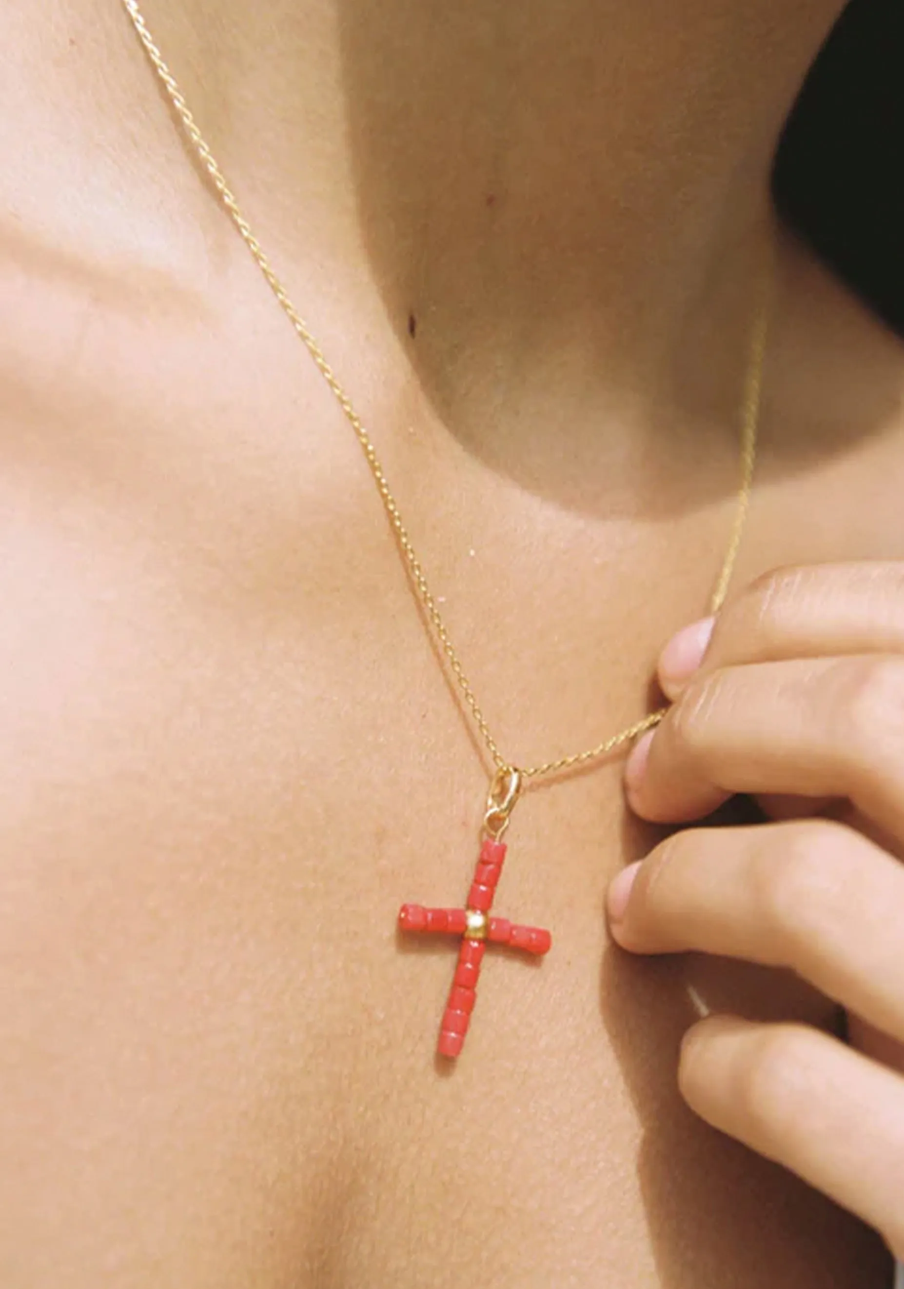 Coral Cross Charm Necklace_Gold