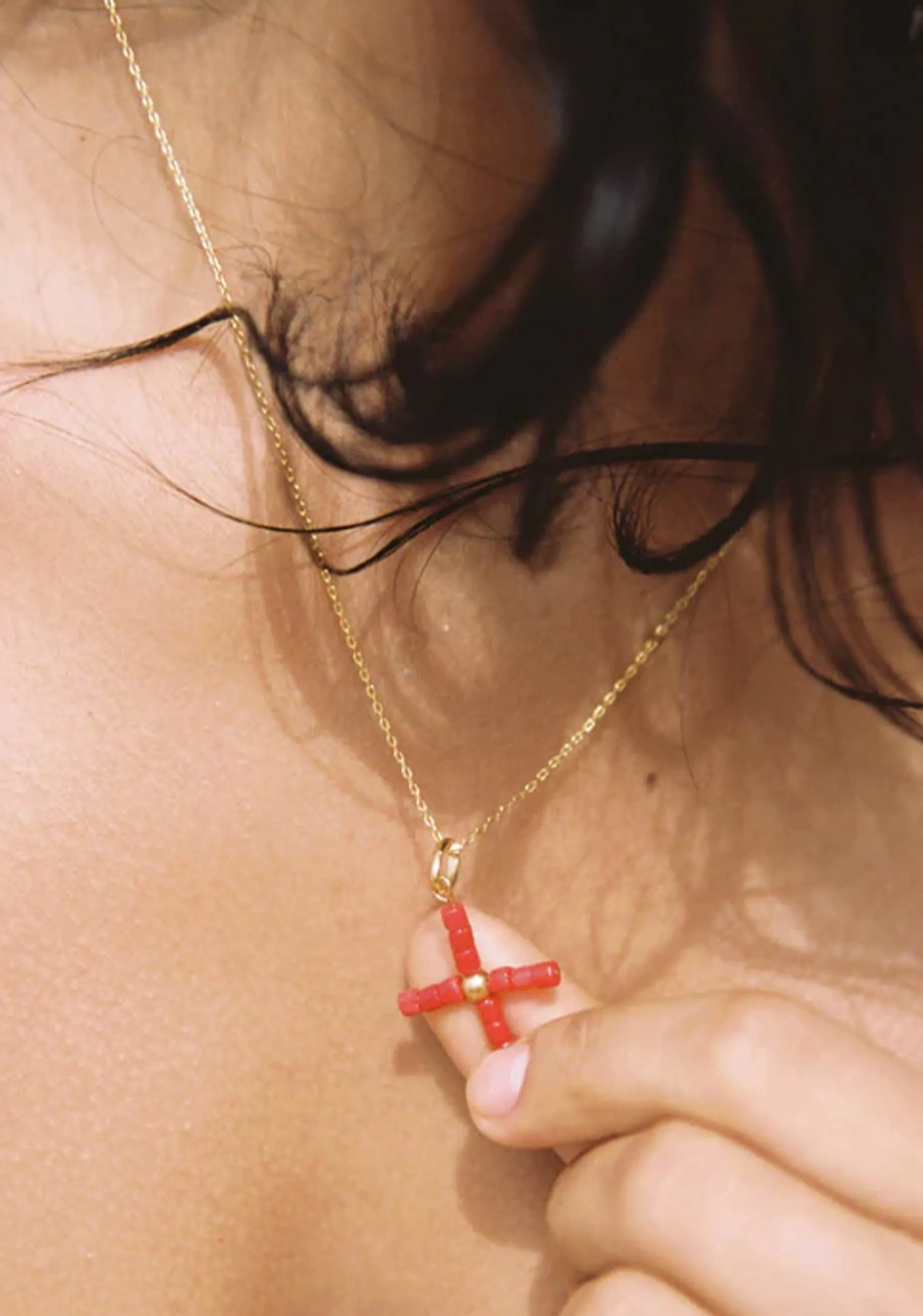 Coral Cross Charm Necklace_Gold