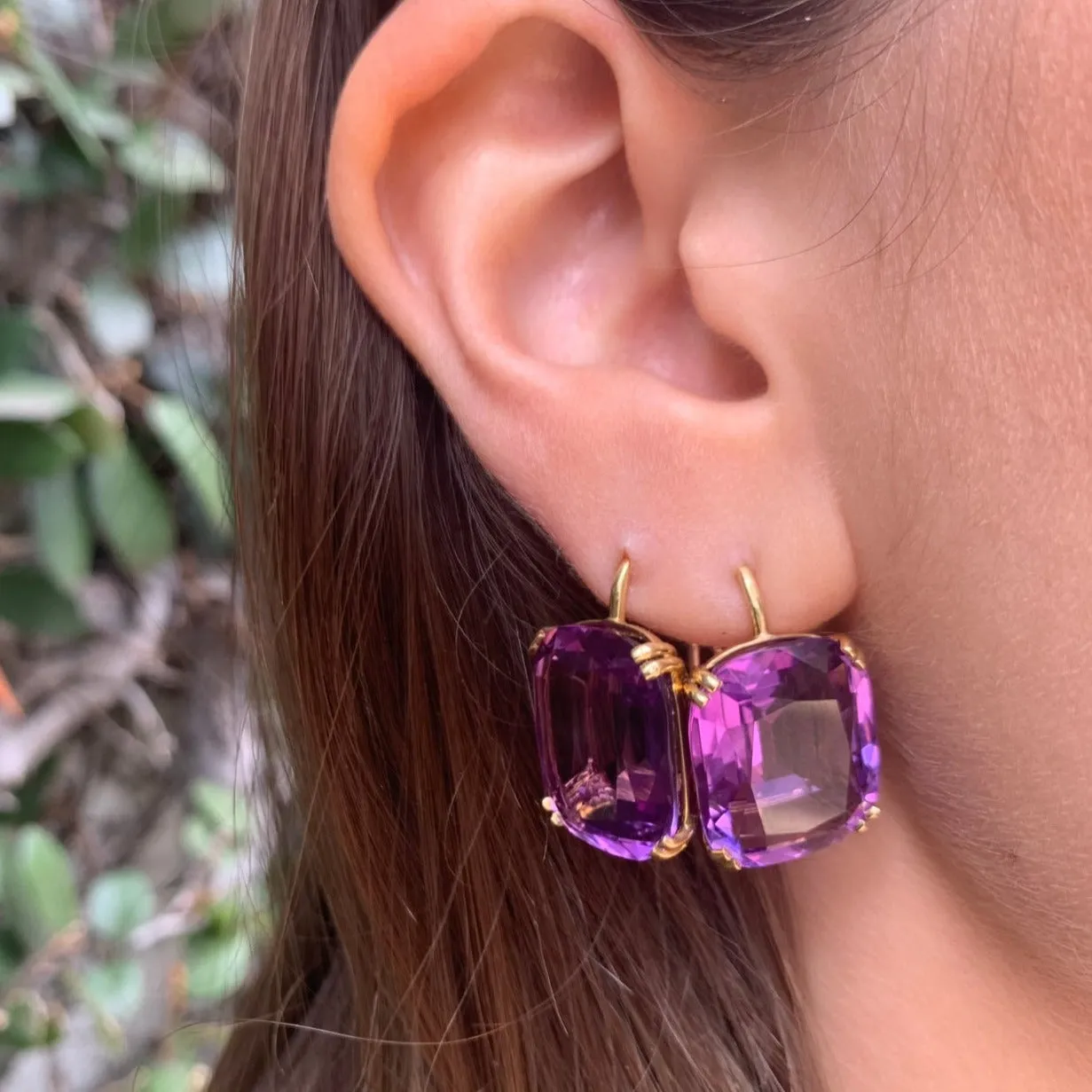 Cushion-Cut Wire Earrings