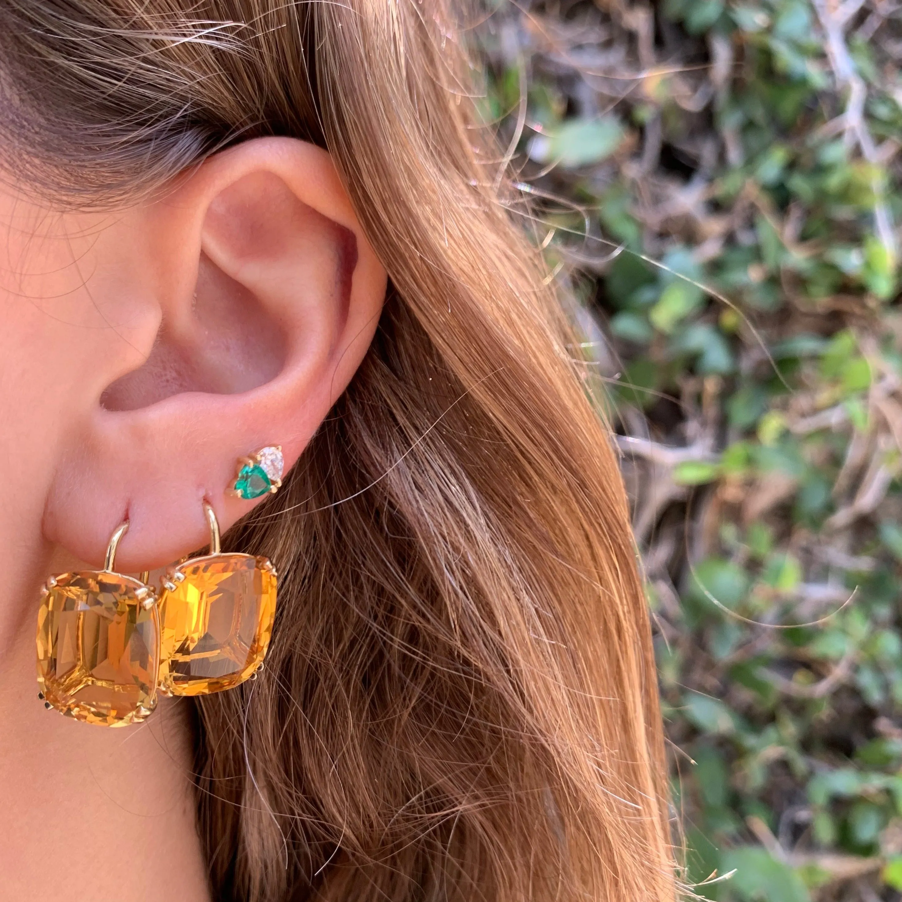 Cushion-Cut Wire Earrings