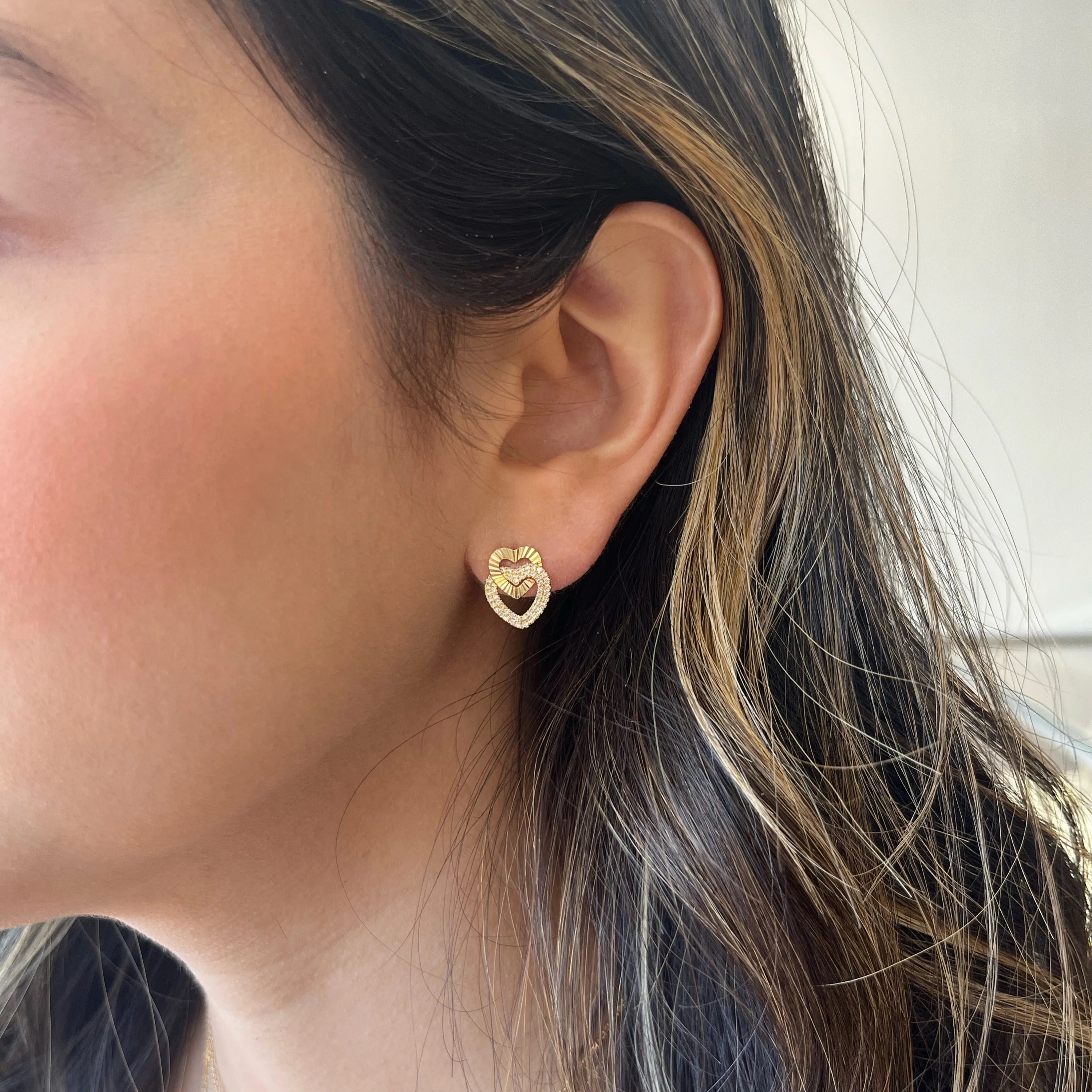 Diamond & Pleated Gold Interlocking Heart Stud Earrings