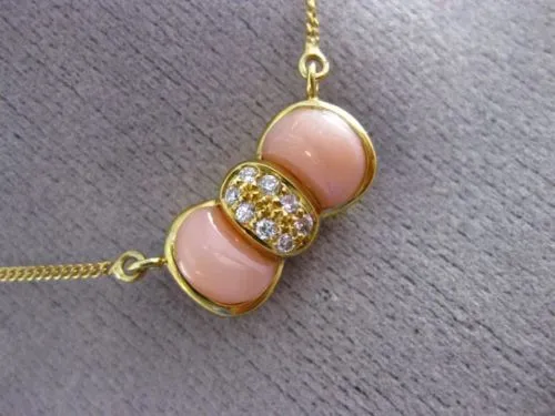 ESTATE DIAMOND & AAA CORAL 18KT YELLOW GOLD 3D HANDCRAFTED BUTTERFLY NECKLACE FG