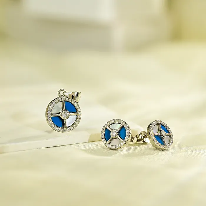 Harmony Circle Pendant Set