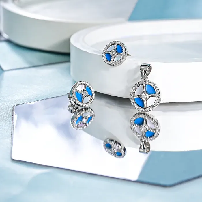 Harmony Circle Pendant Set