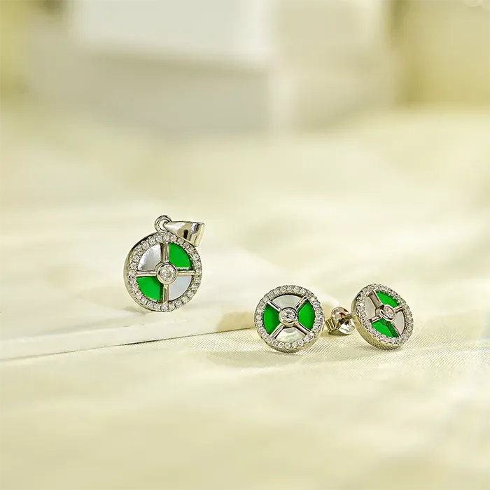 Harmony Circle Pendant Set