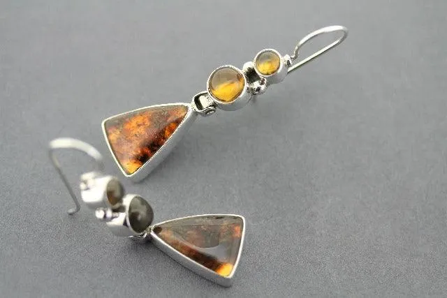 Hula earring - sterling silver & amber
