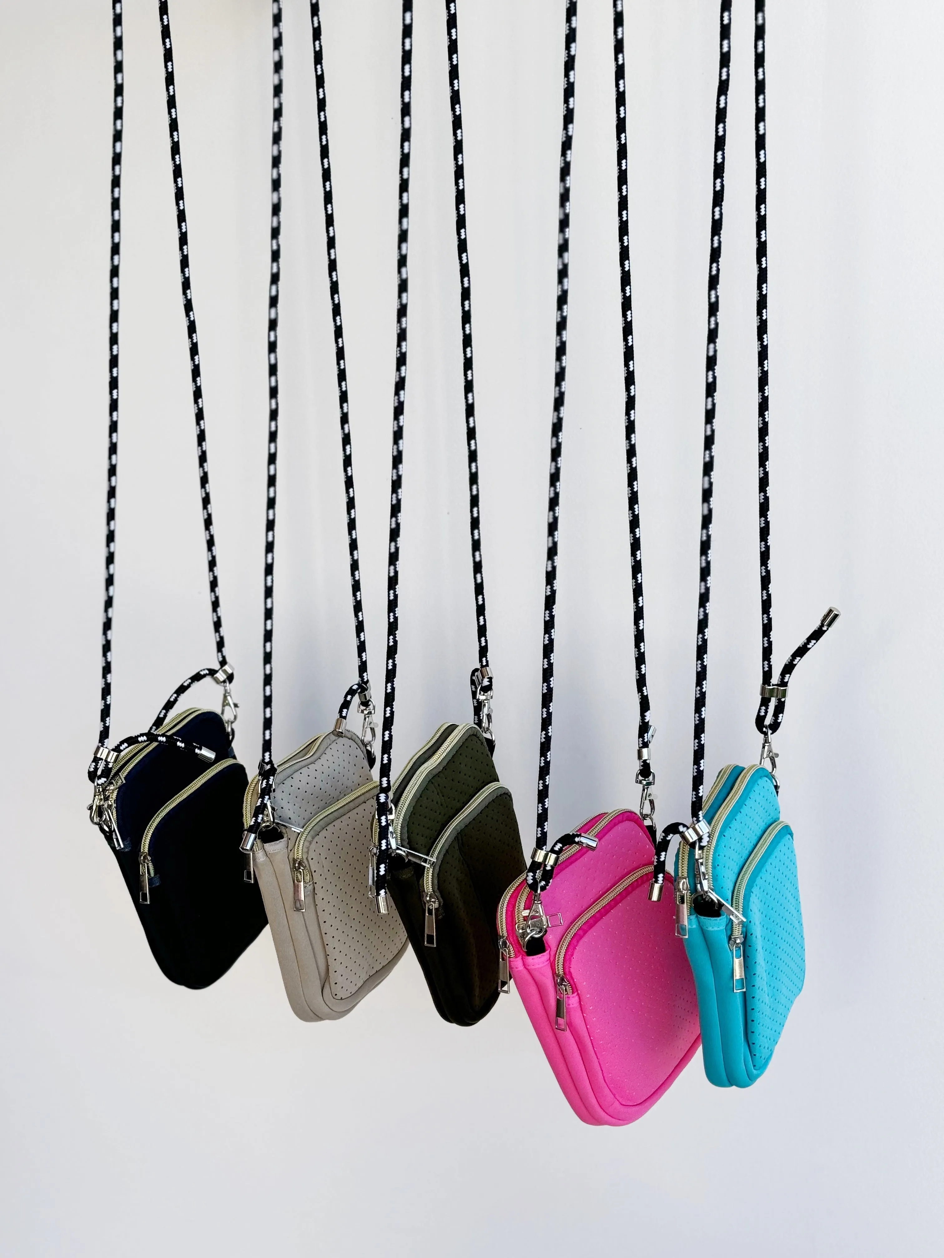 Lulu Phone Pouch - Turquoise
