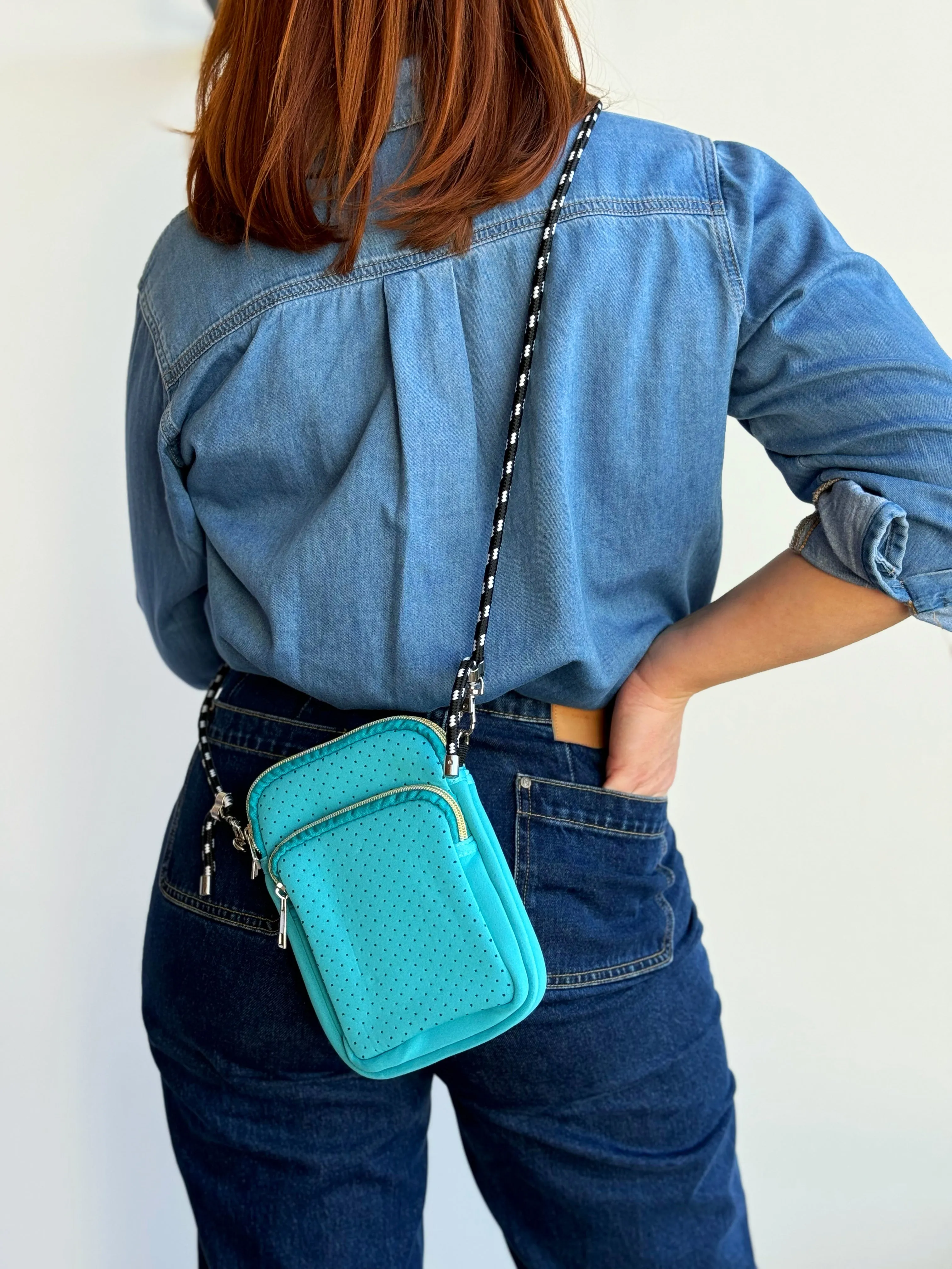Lulu Phone Pouch - Turquoise