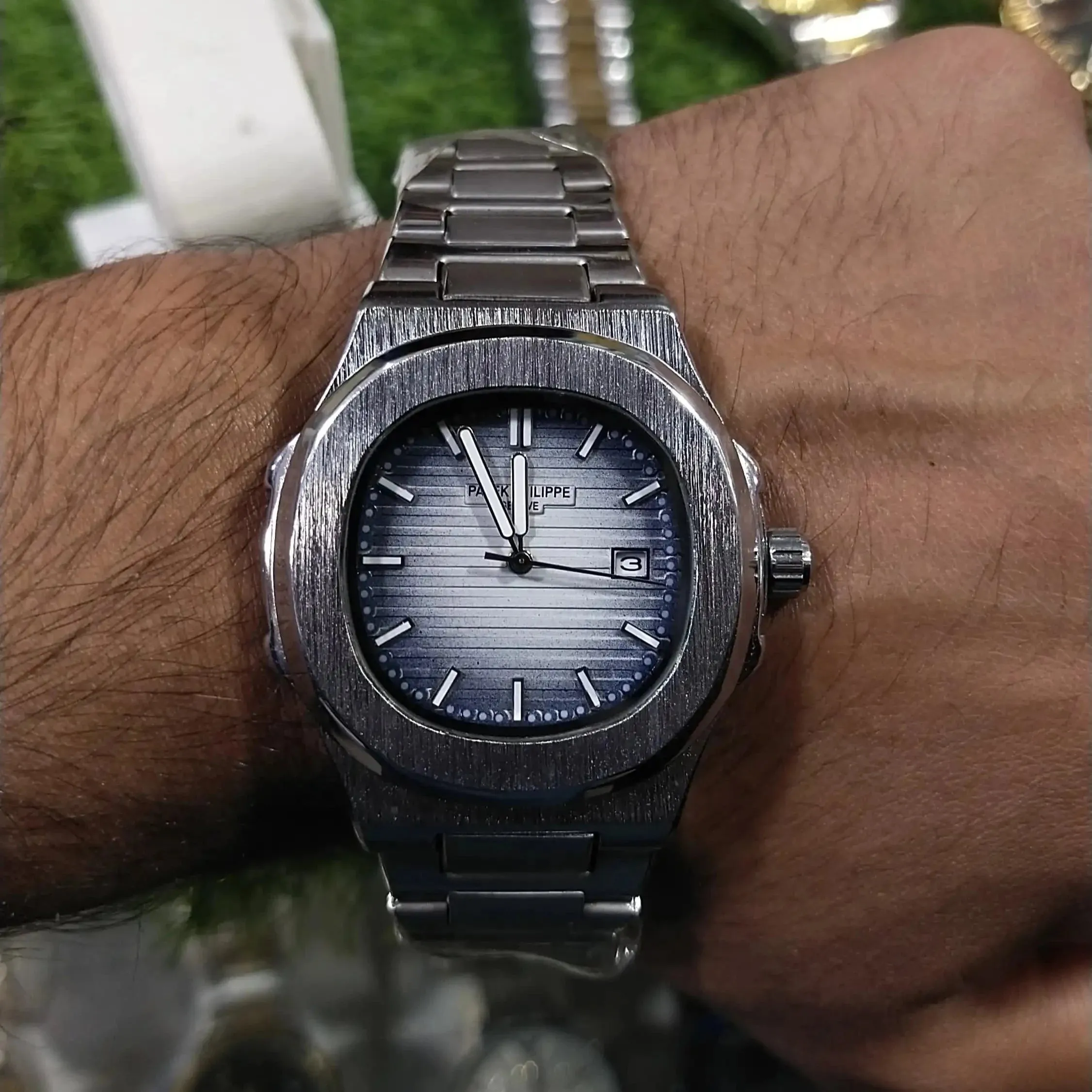 Patek Philippe Geneve Grey Date Watch