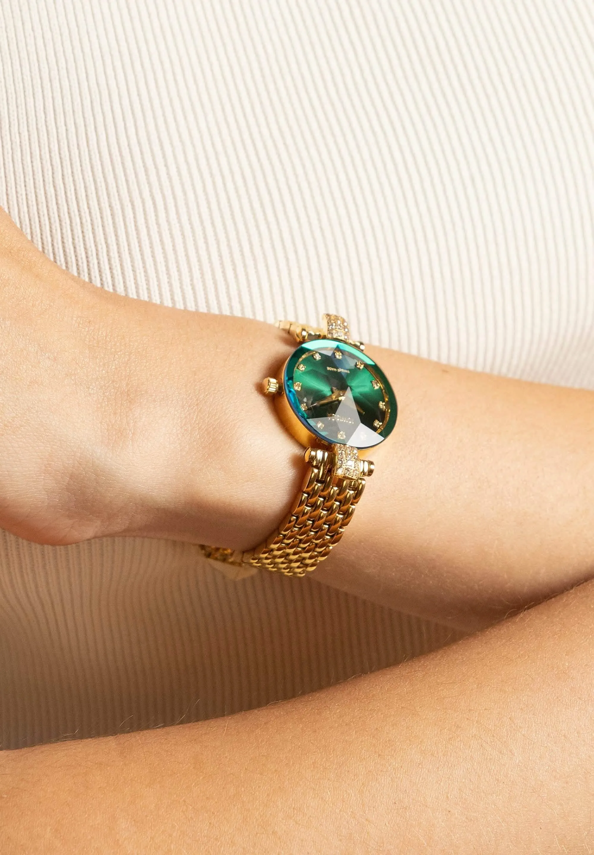 Radiant Emerald Swiss Luxury Watch for Women J5.497.S