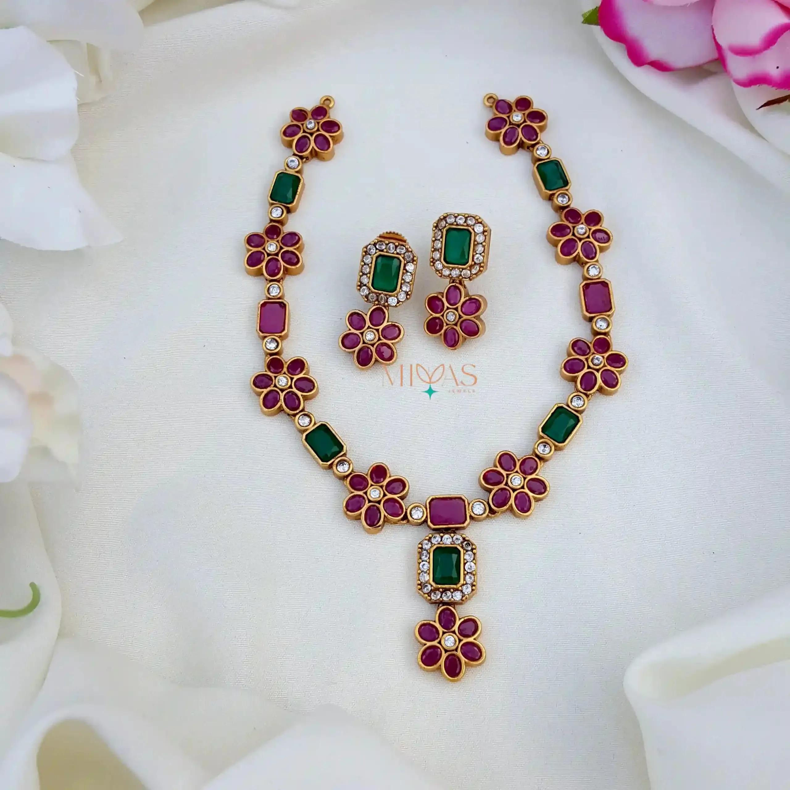 Single Layer Square Stone Floral Necklace