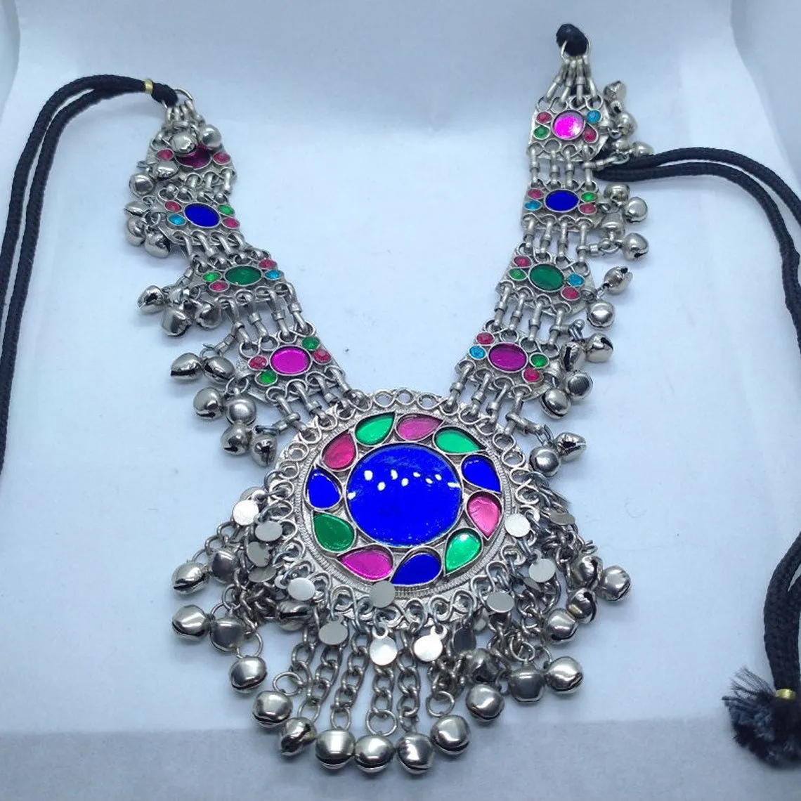 Tribal Pendant Necklace With Glass Stones